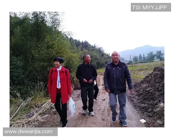 意外邂逅足球明星在机场的奇妙瞬间与难忘回忆 意外邂逅足球明星在机场的奇妙瞬间与难忘回忆