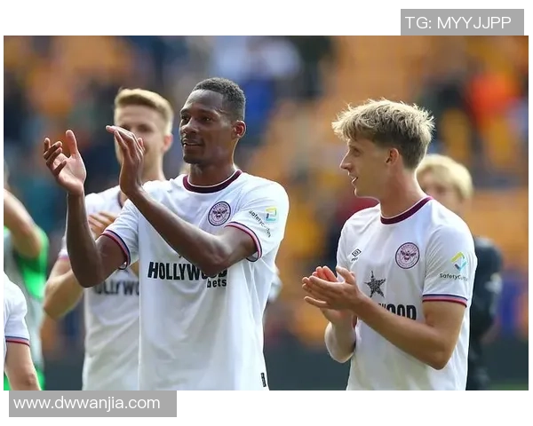 成都网球队以72分领跑世锦赛积分榜展现强大实力