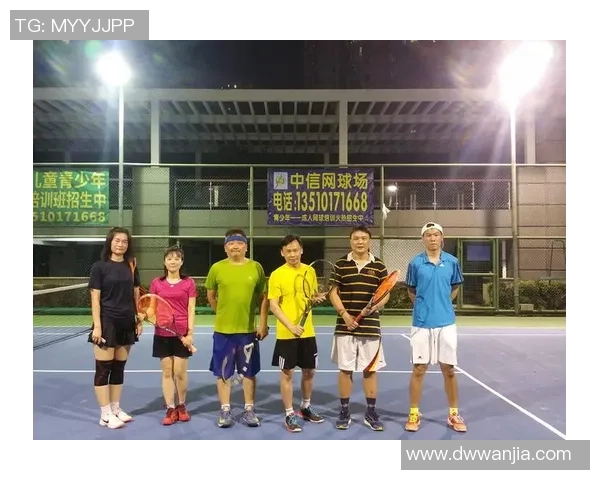 深圳网球队配合引发热议球员间默契与争议的深度探讨 深圳网球队配合引发热议球员间默契与争议的深度探讨