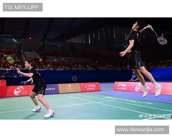 重庆羽毛球队在冠军赛中的灵活性表现分析与总结 重庆羽毛球队在冠军赛中的灵活性表现分析与总结